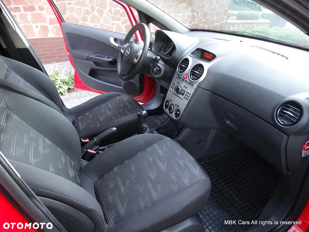 Opel Corsa 1.4 16V Satellite - 17