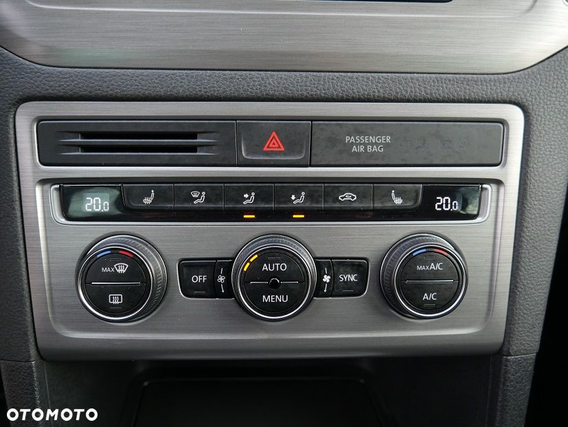 Volkswagen Golf Sportsvan - 15