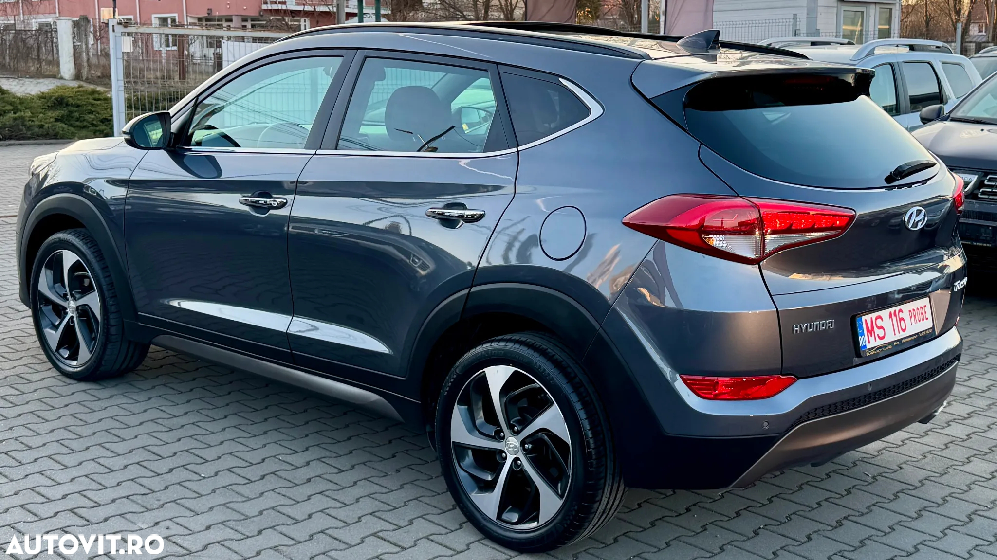 Hyundai Tucson 2.0 CRDI 2WD Style - 4
