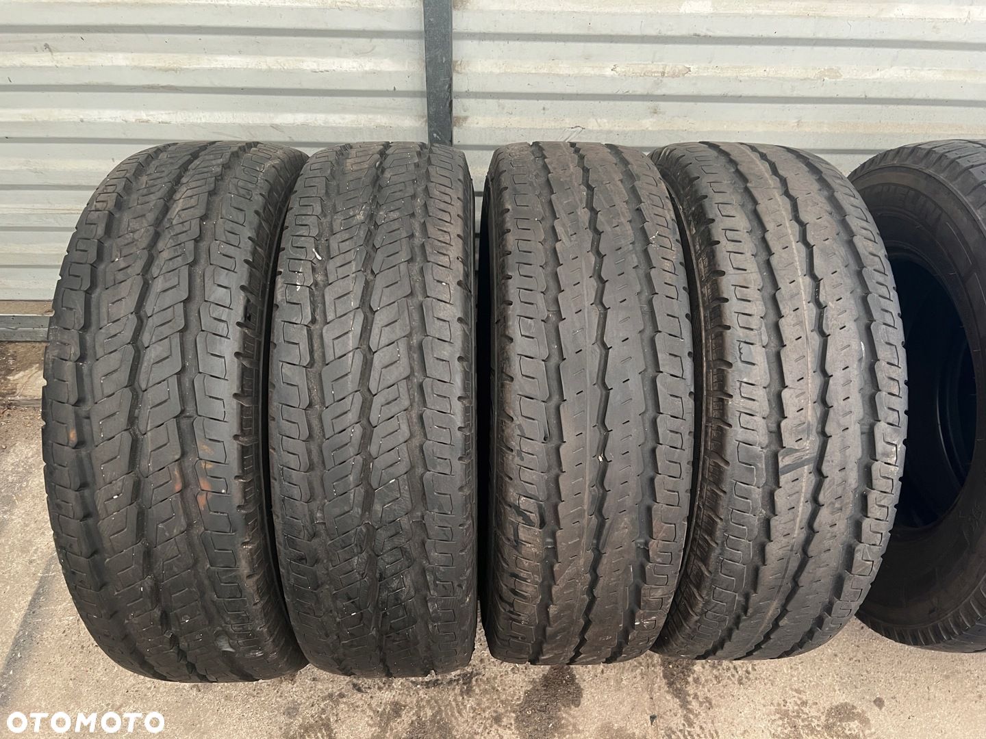 KOMPLET OPON OPONY LETNIE LATO CONTINENTAL CAMPER 225/75/16CP 225/75R16CP - 1