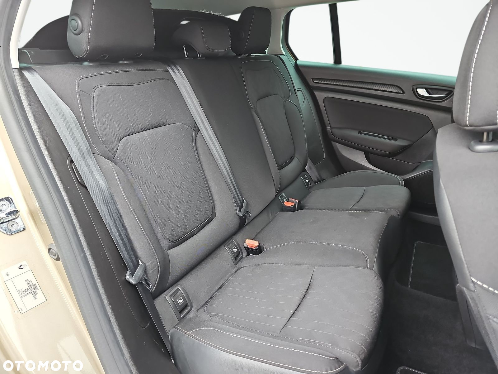 Renault Megane 1.5 Blue dCi Limited - 26
