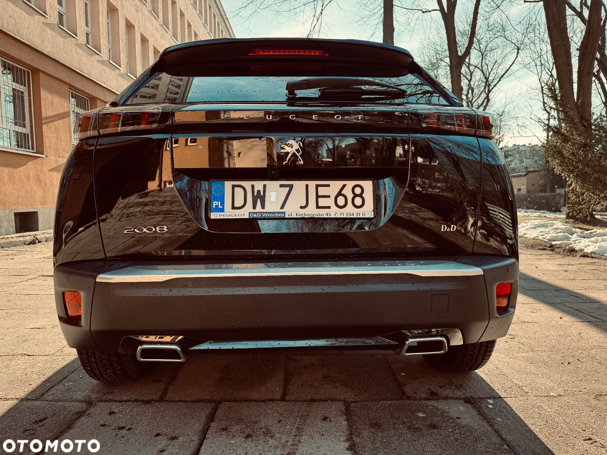 Peugeot 2008 1.2 Pure Tech GPF Signature S&S - 7