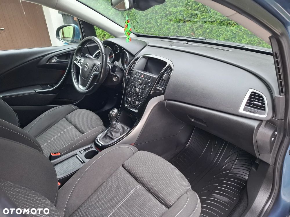 Opel Astra 2.0 CDTI Exklusiv - 16