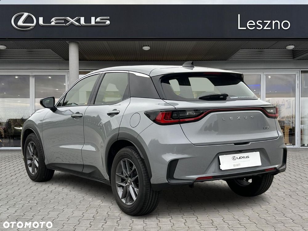 Lexus LBX 1.5 Hybrid - 6