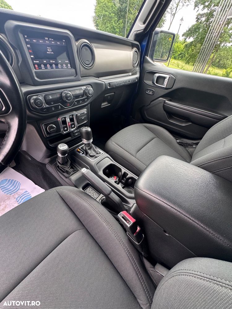Jeep Wrangler 2.0 Turbo AT8 Sahara - 10