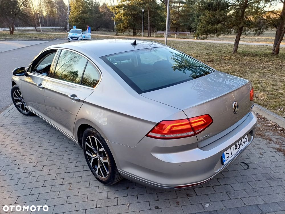 Volkswagen Passat 1.8 TSI BMT Comfortline - 14