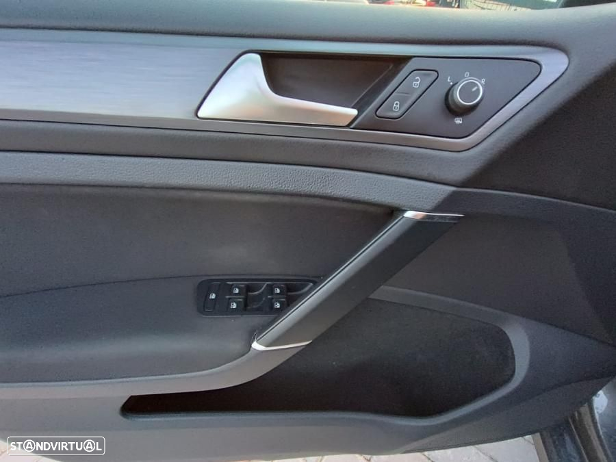 VW Golf Variant 1.6 TDI Confortline - 5