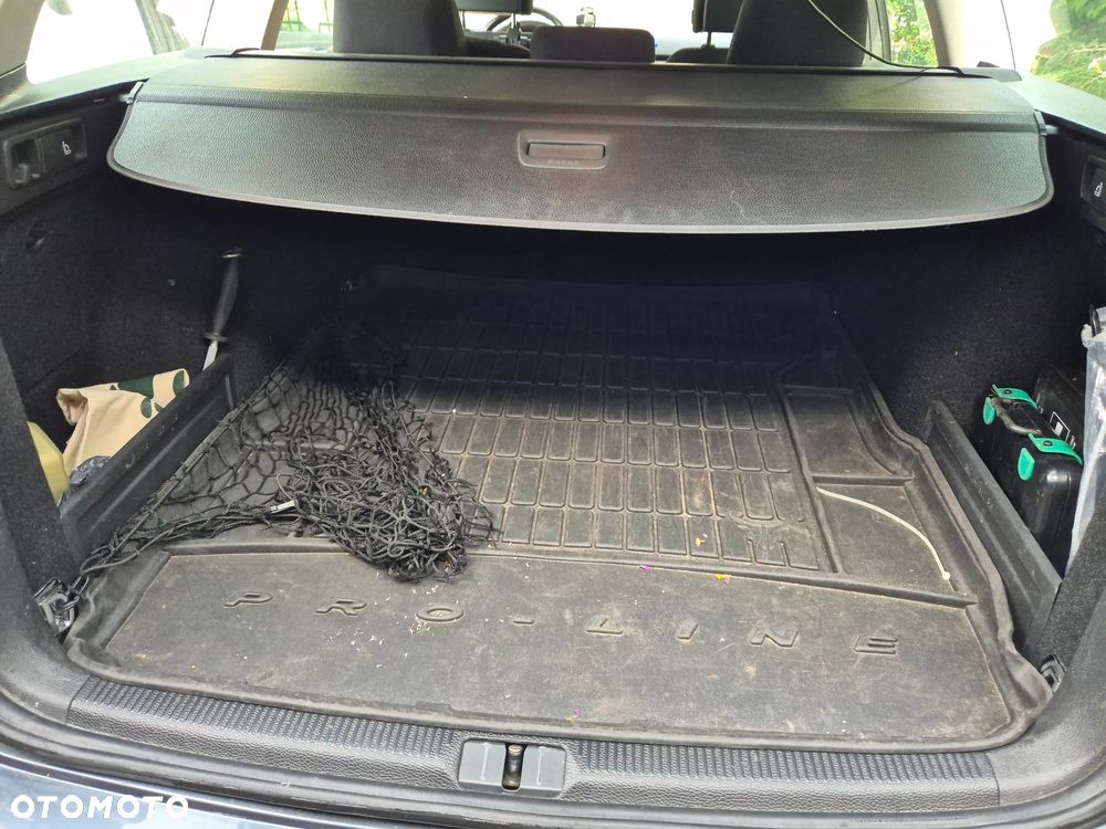 Volkswagen Passat 2.0 TDI Comfortline - 9