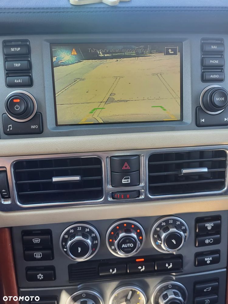 Land Rover Range Rover - 11