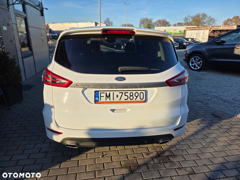 Ford S-Max 2.0 TDCi Titanium PowerShift - 9