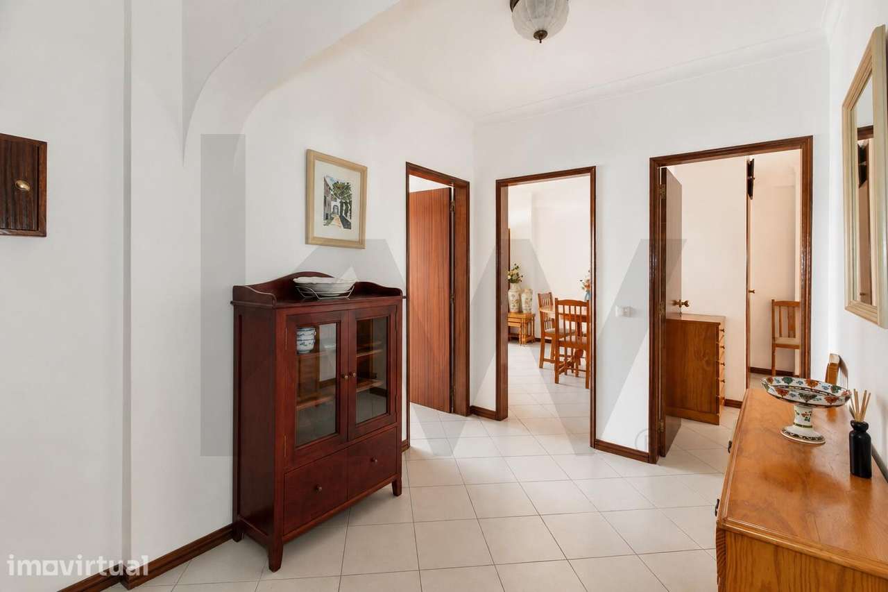 Apartamento T2 à Venda em Quarteira, a 200 Metros da Praia - Grande imagem: 2/19