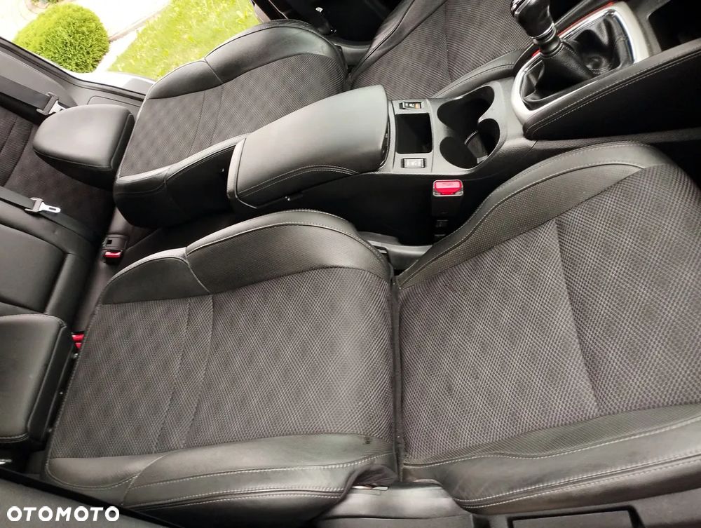 Nissan Qashqai 1.6 DIG-T Tekna - 10