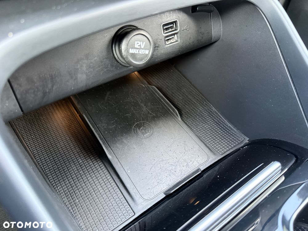 Volvo XC 40 D3 AWD Geartronic R-Design - 29