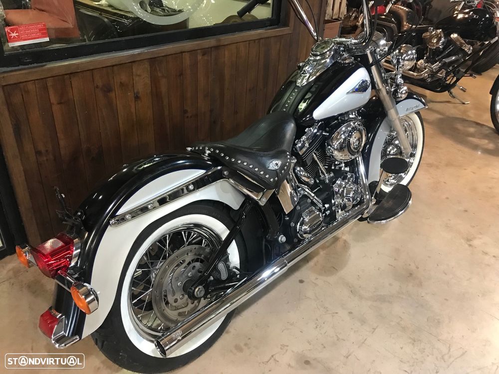 Harley-Davidson FLSTC Heritage Softail - 5