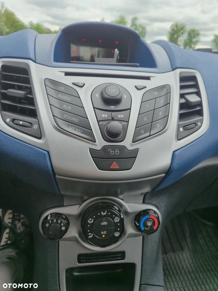 Ford Fiesta 1.25 Trend - 29
