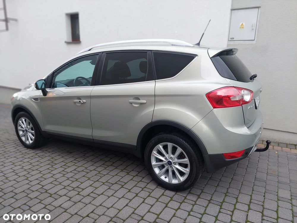 Ford Kuga 2.0 TDCi Titanium - 4