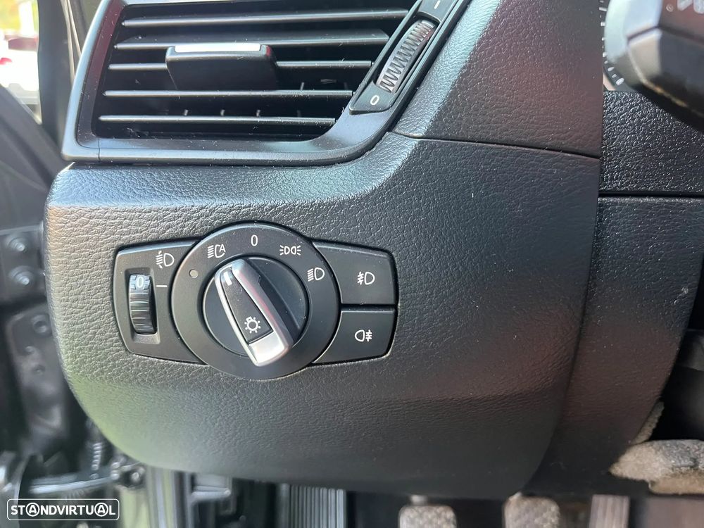 BMW X1 16 d sDrive - 17