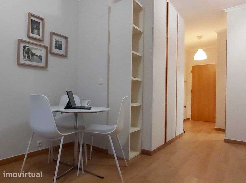 Apartamento T0 em Telheiras (renovado e mobilado) - Grande imagem: 5/11