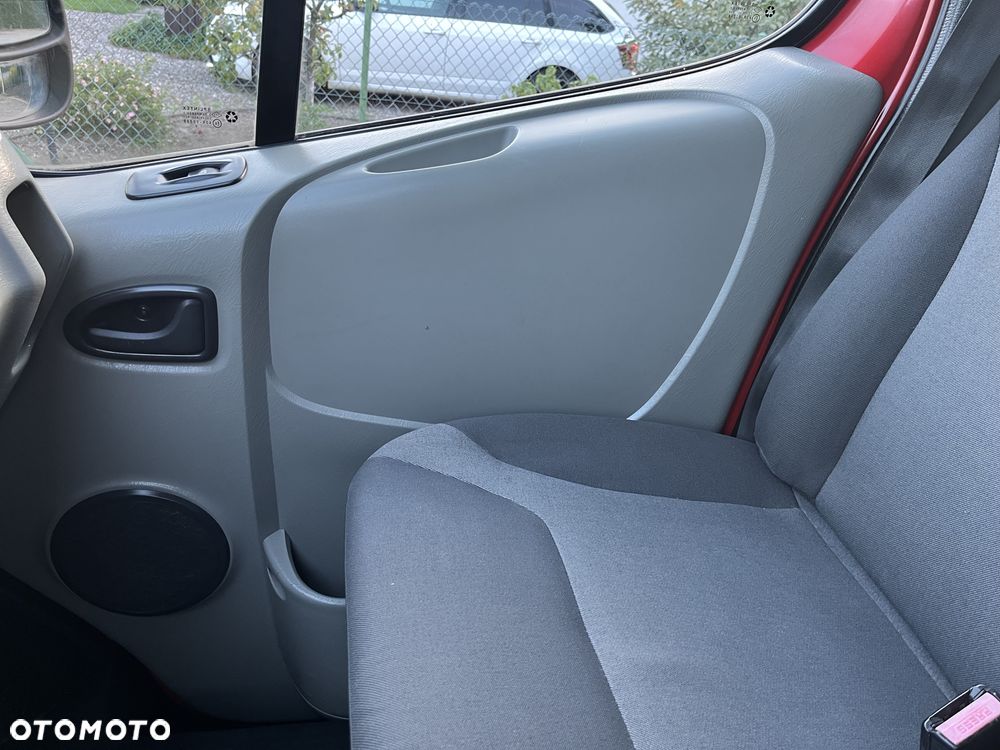 Renault Trafic LONG DOKA Holenderka 6 osobowy - 25