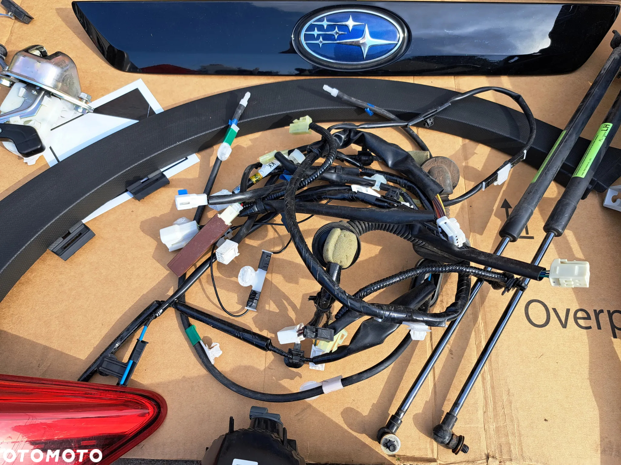 Klapa tył części  zdrerzak lampa tył prawa Subaru CROSSTREK  XV 2017- - 4