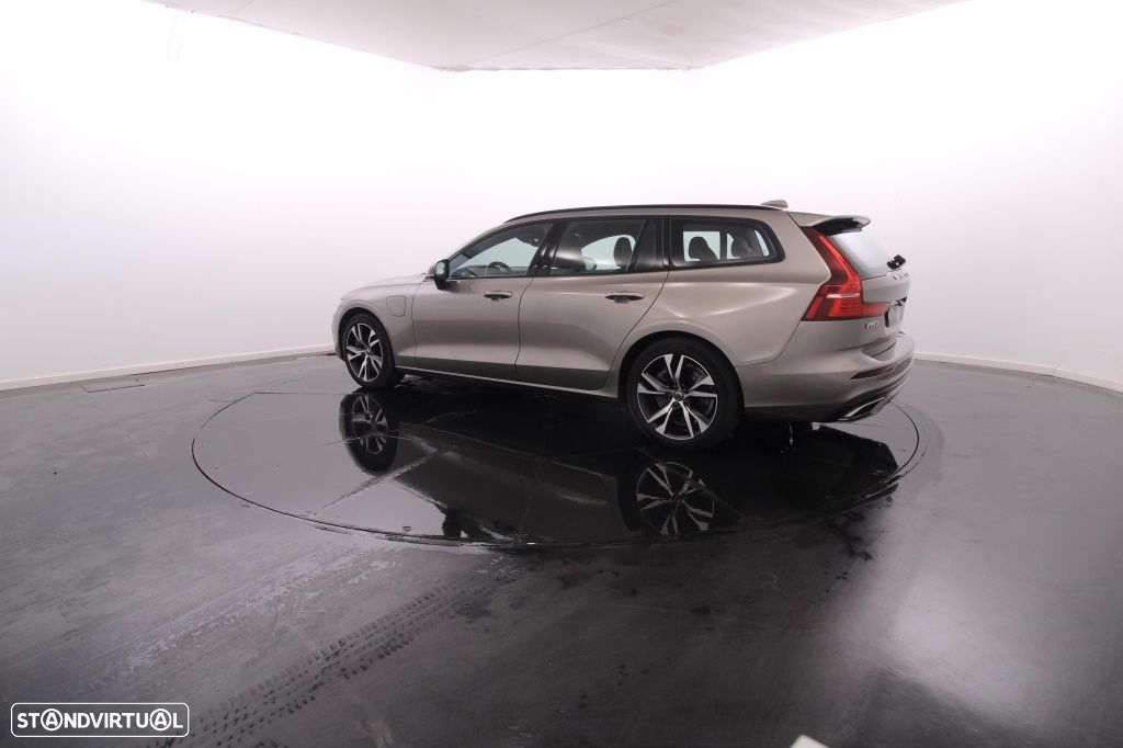 Volvo V60 2.0 T6 AWD TE R-Design - 4