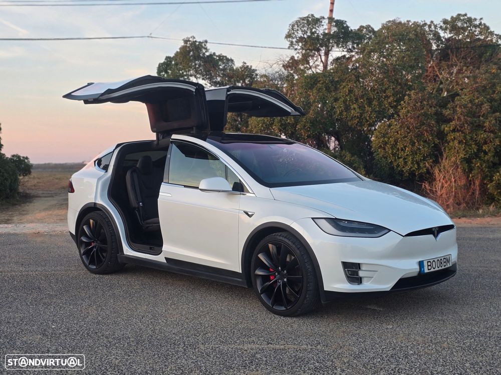 Tesla Model X P100D - 7
