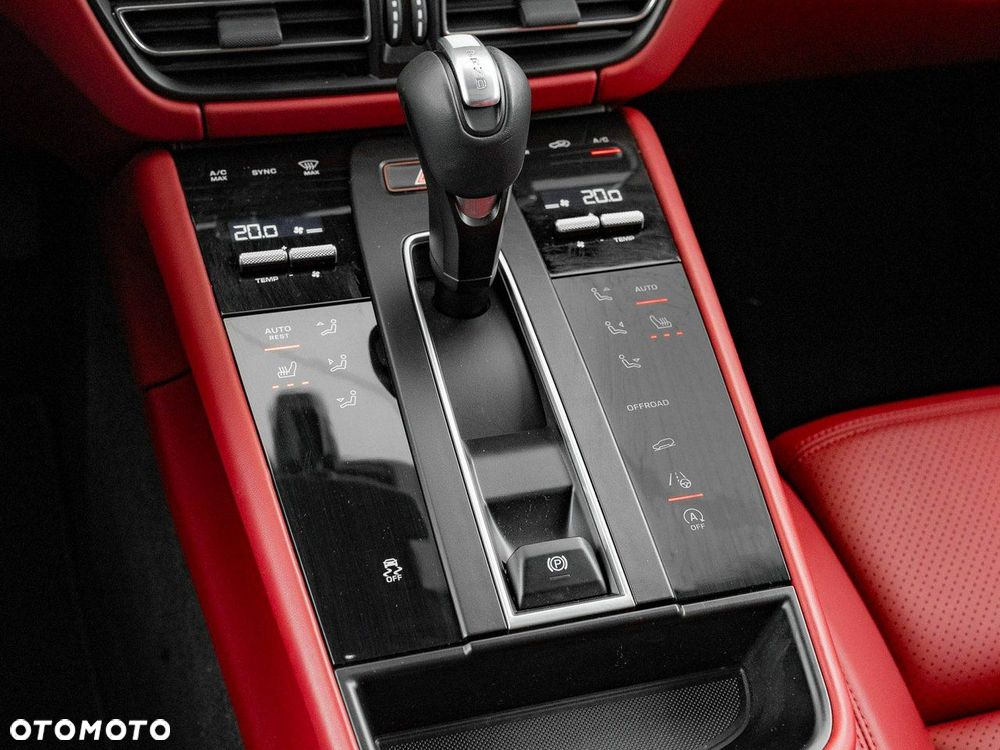Porsche Macan - 18
