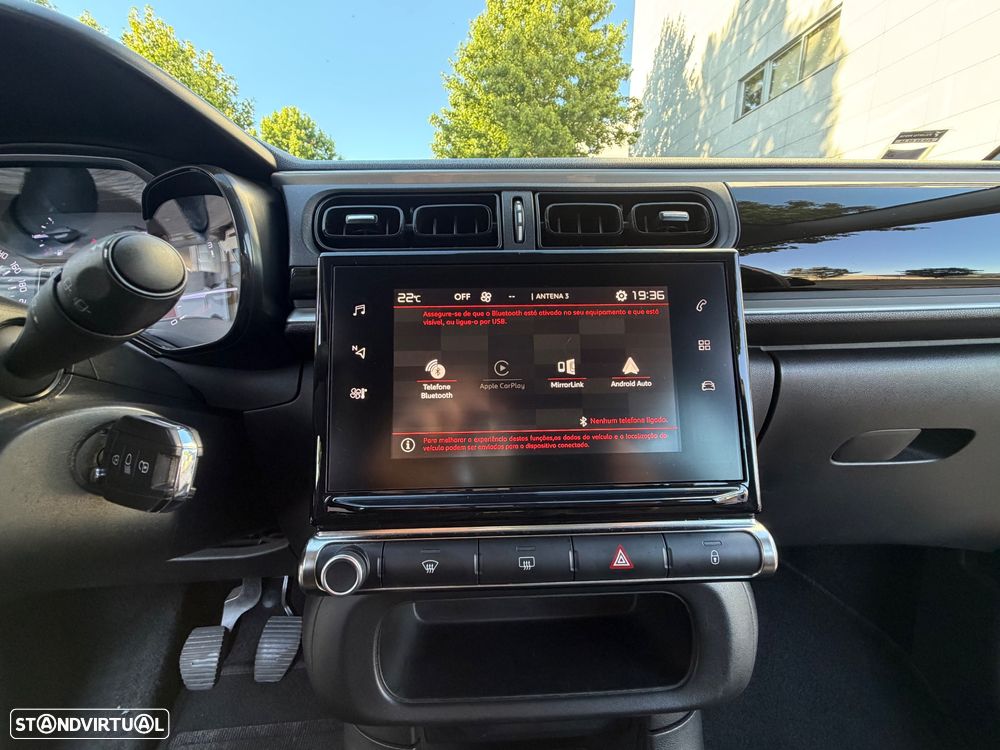 Citroën C3 1.2 PureTech Shine - 17