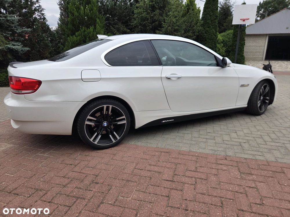 BMW Seria 3 320d - 4