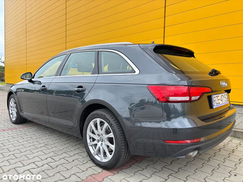 Audi A4 Avant 2.0 TDI S tronic - 8