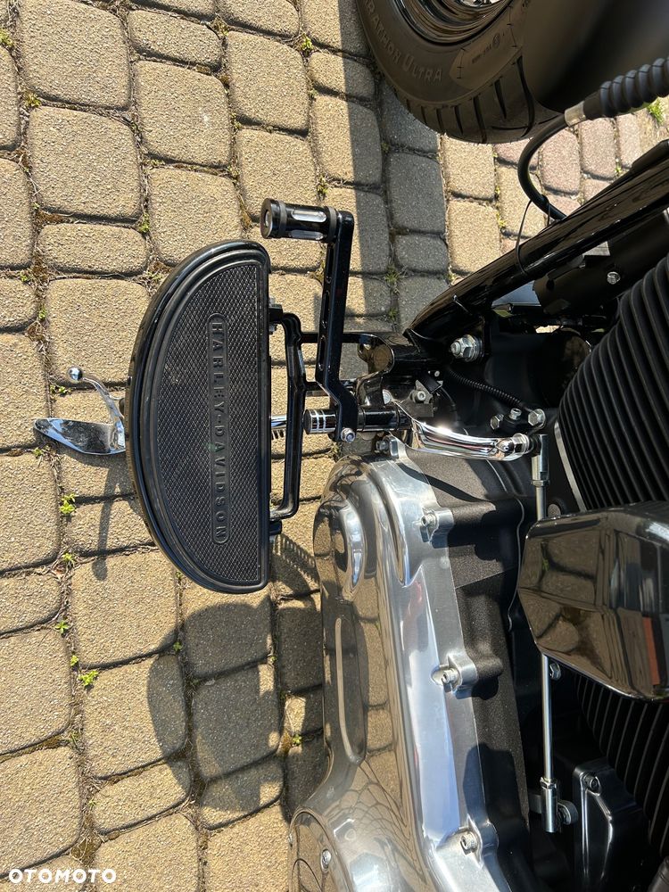 Harley-Davidson Softail Slim - 18