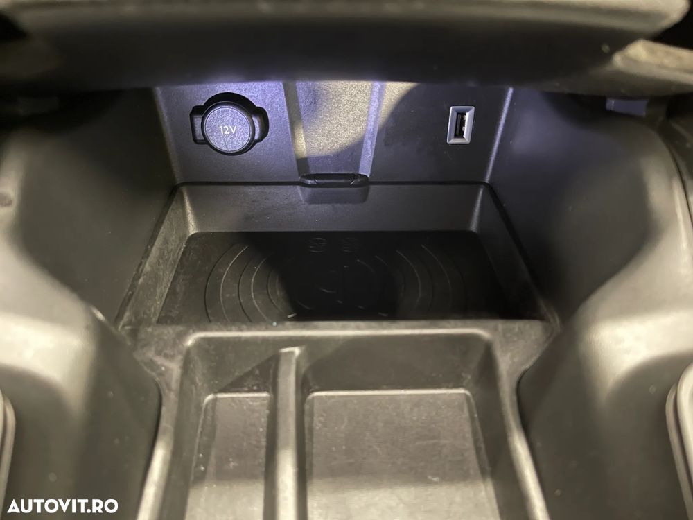 DS Automobiles DS 7 Crossback - 32