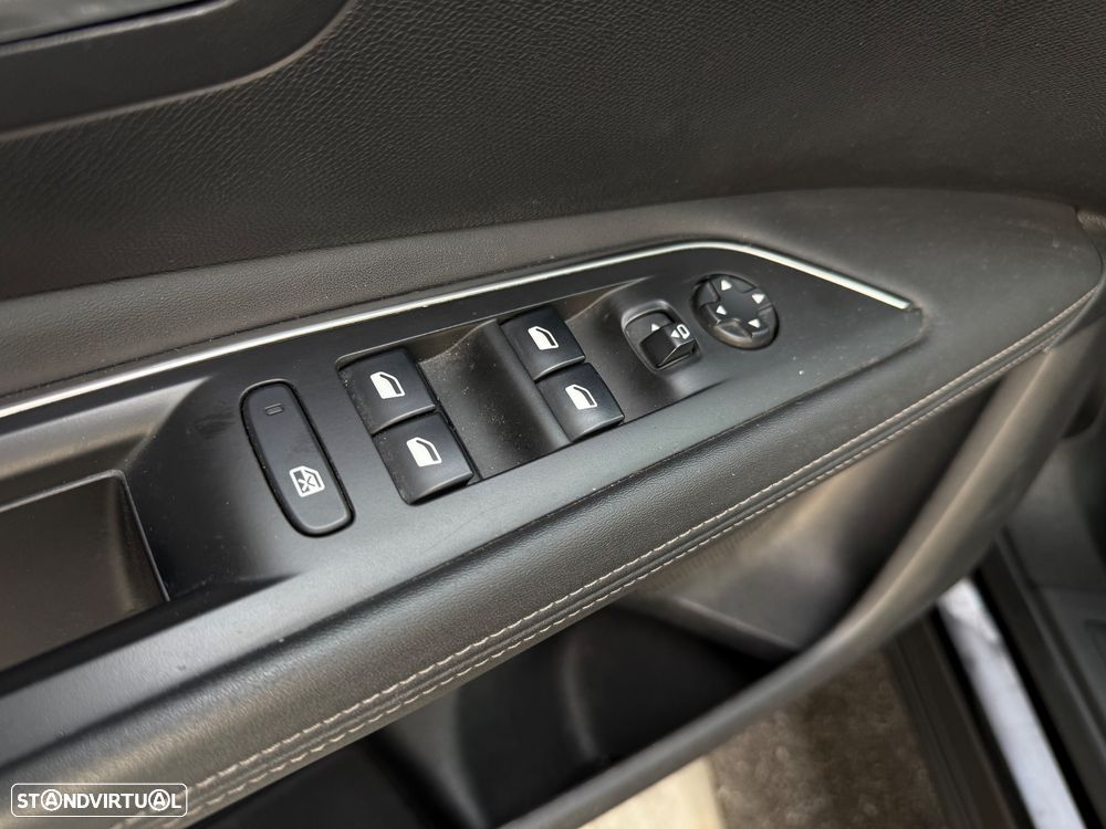 Peugeot 3008 1.5 BlueHDi Allure Pack - 25