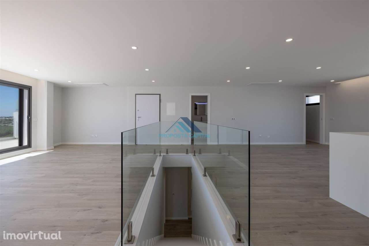 Apartamento T3 Duplex - Grande imagem: 4/32