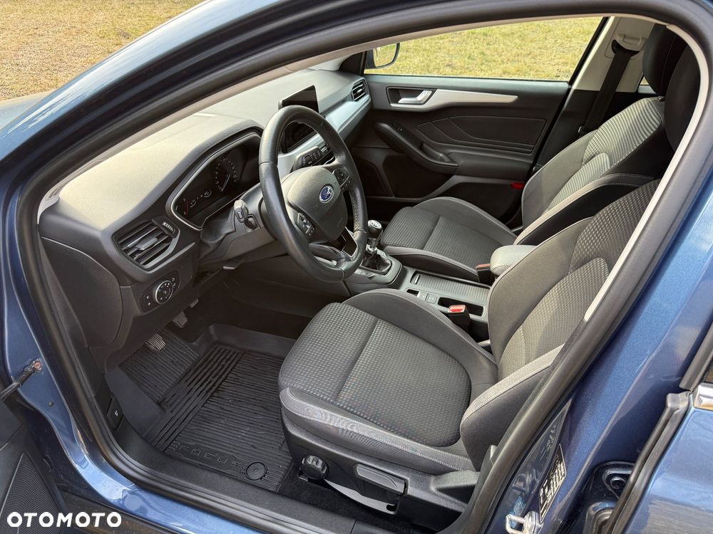 Ford Focus - 12