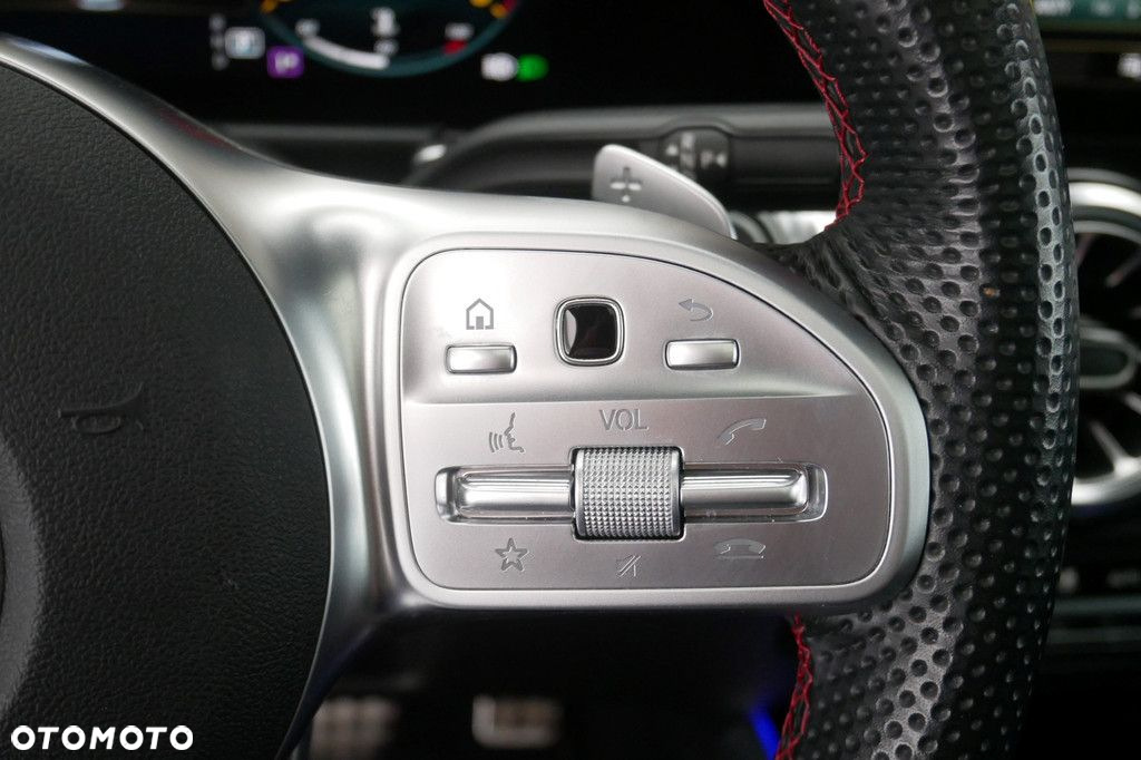 Mercedes-Benz GLB - 29