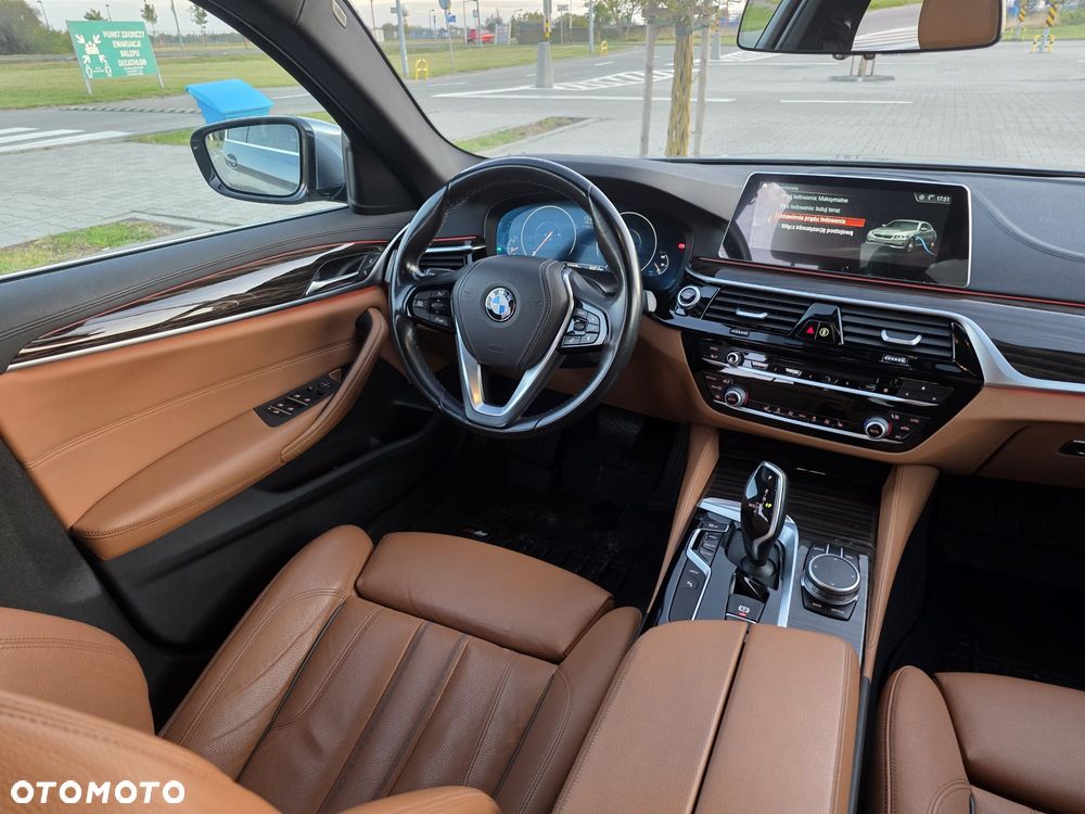 BMW Seria 5 530e iPerformance GPF Luxury Line - 11