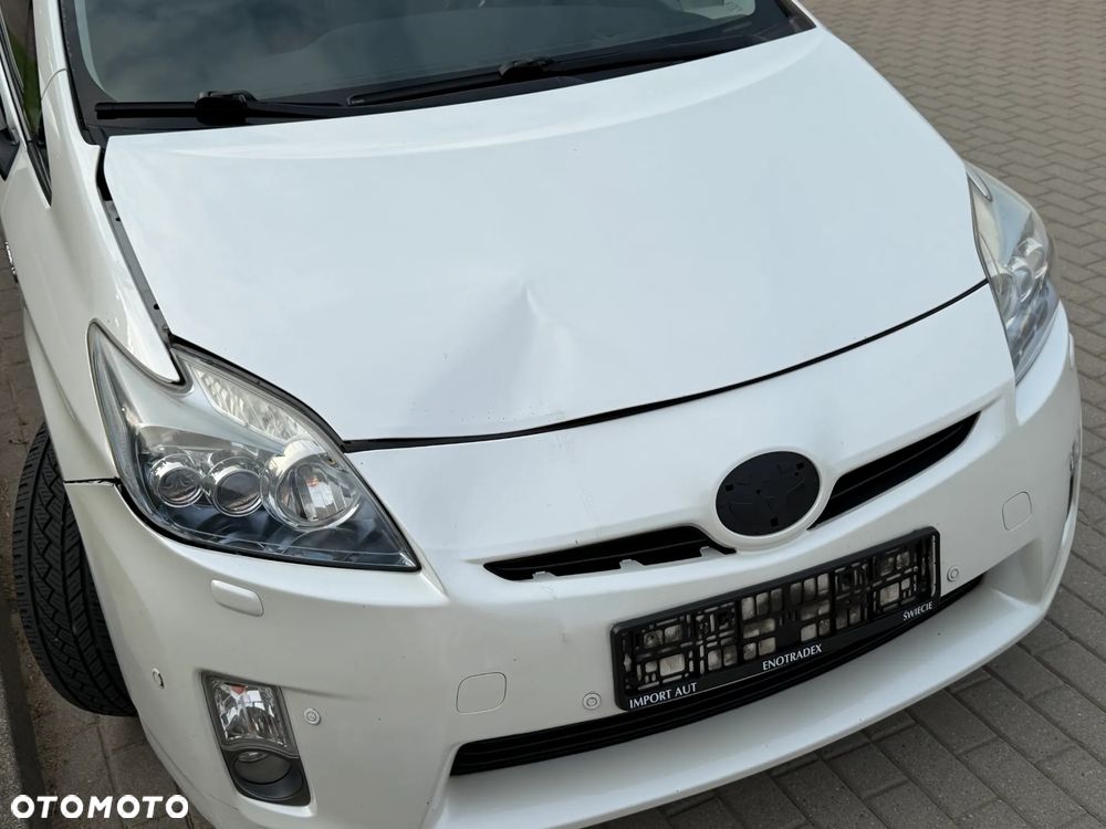 Toyota Prius (Hybrid) Executive - 31