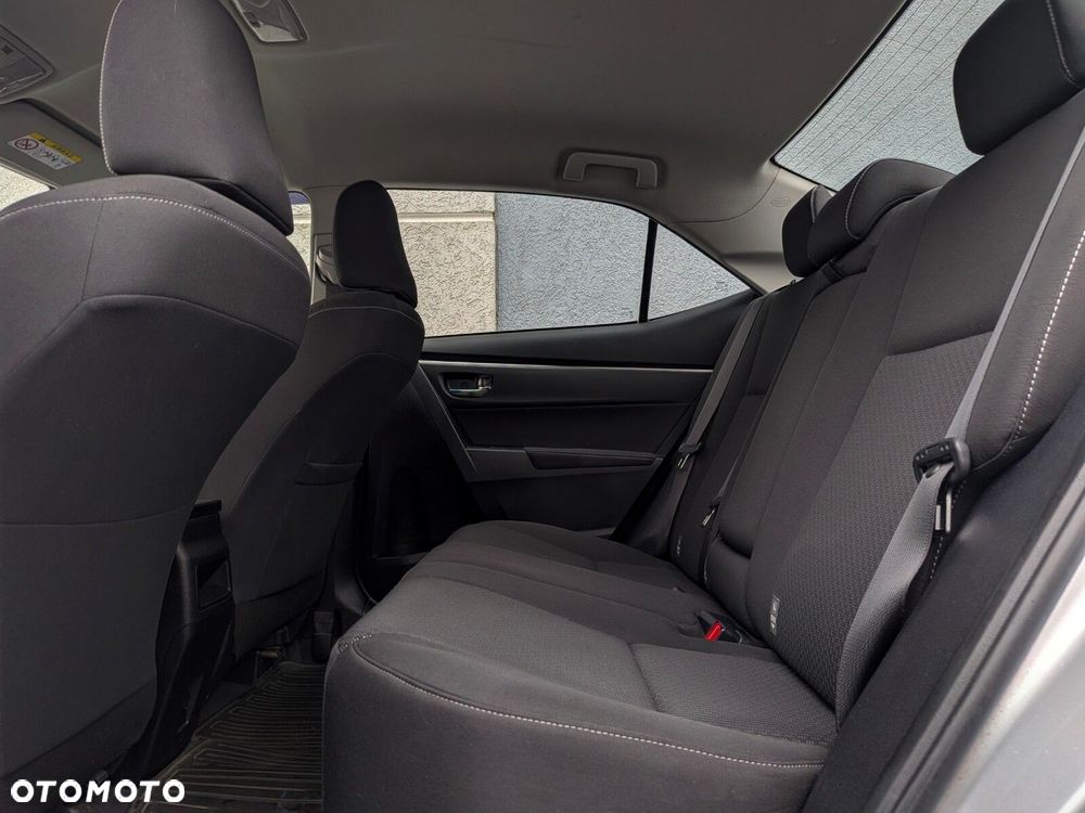 Toyota Corolla 1.6 Prestige - 11