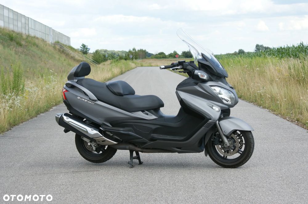 Suzuki Burgman - 1