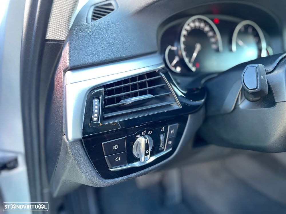 BMW 520 d Line Luxury Auto - 25