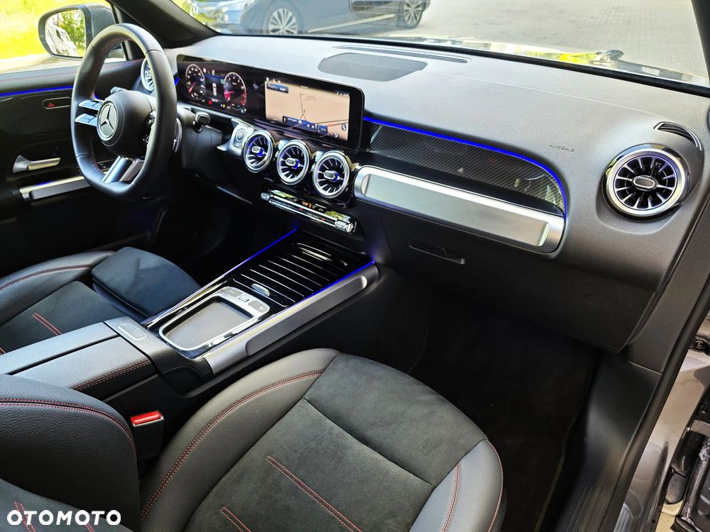 Mercedes-Benz GLB 200 AMG Line 7G-DCT - 23