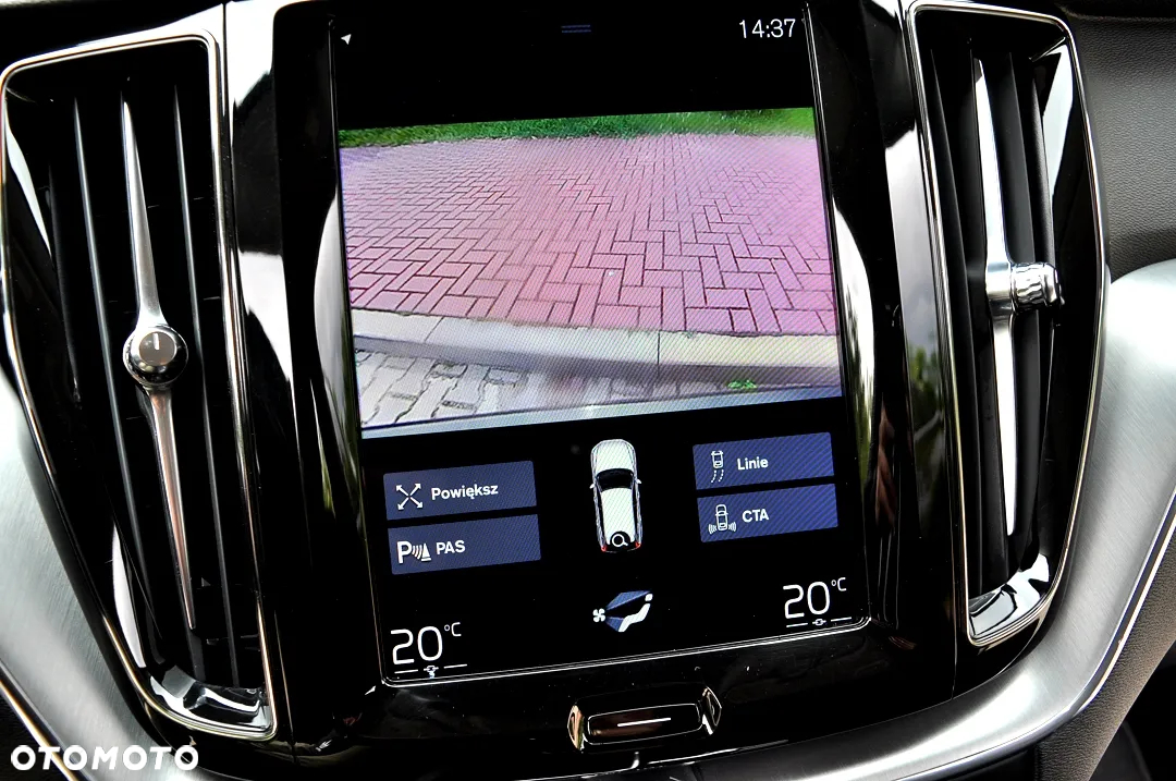 Volvo XC 60 T4 Momentum - 26