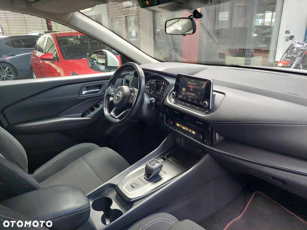 Nissan Qashqai 1.3 DIG-T mHEV N-Connecta Xtronic - 8