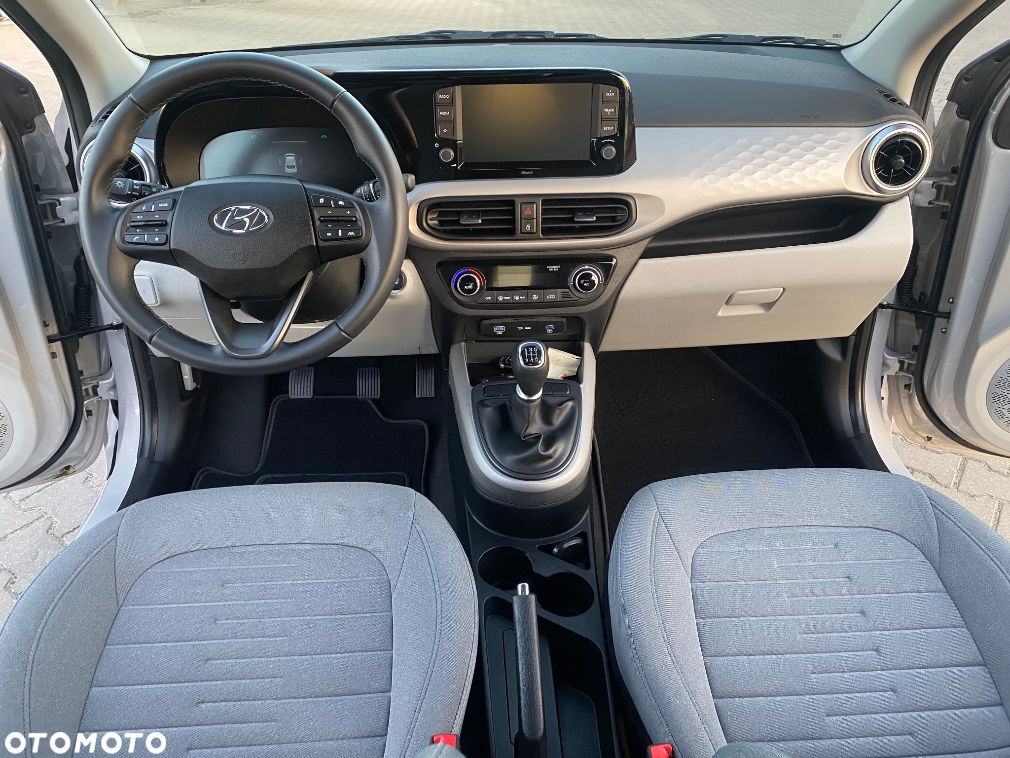 Hyundai i10 1.0 Connect & Go - 11