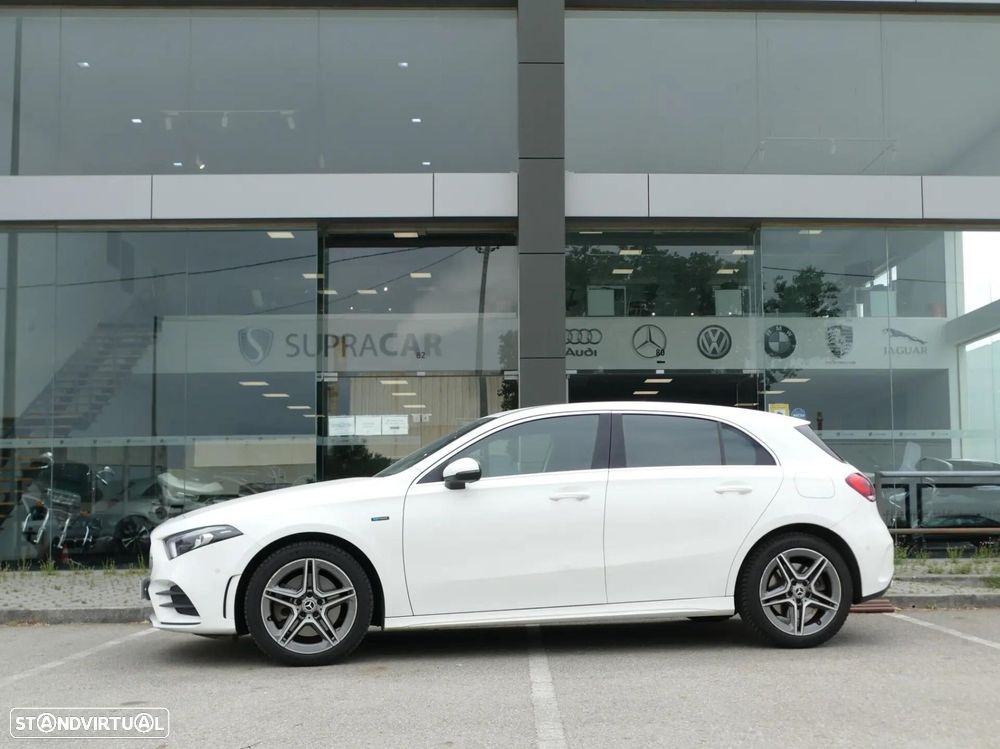 Mercedes-Benz A 250 e AMG Line - 19