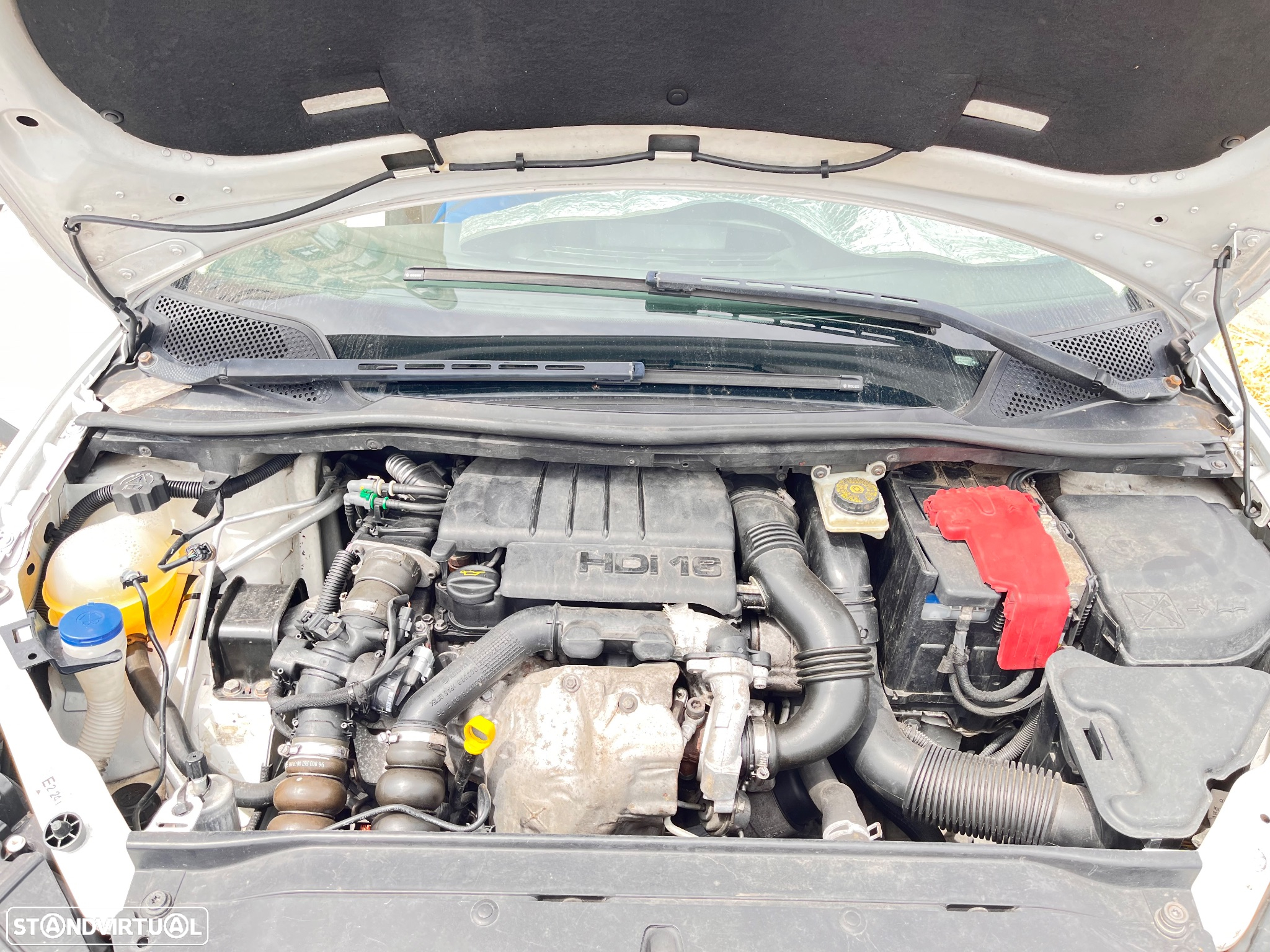 Citroën C4 Coupe 1.6 HDi FAP VTR - 17