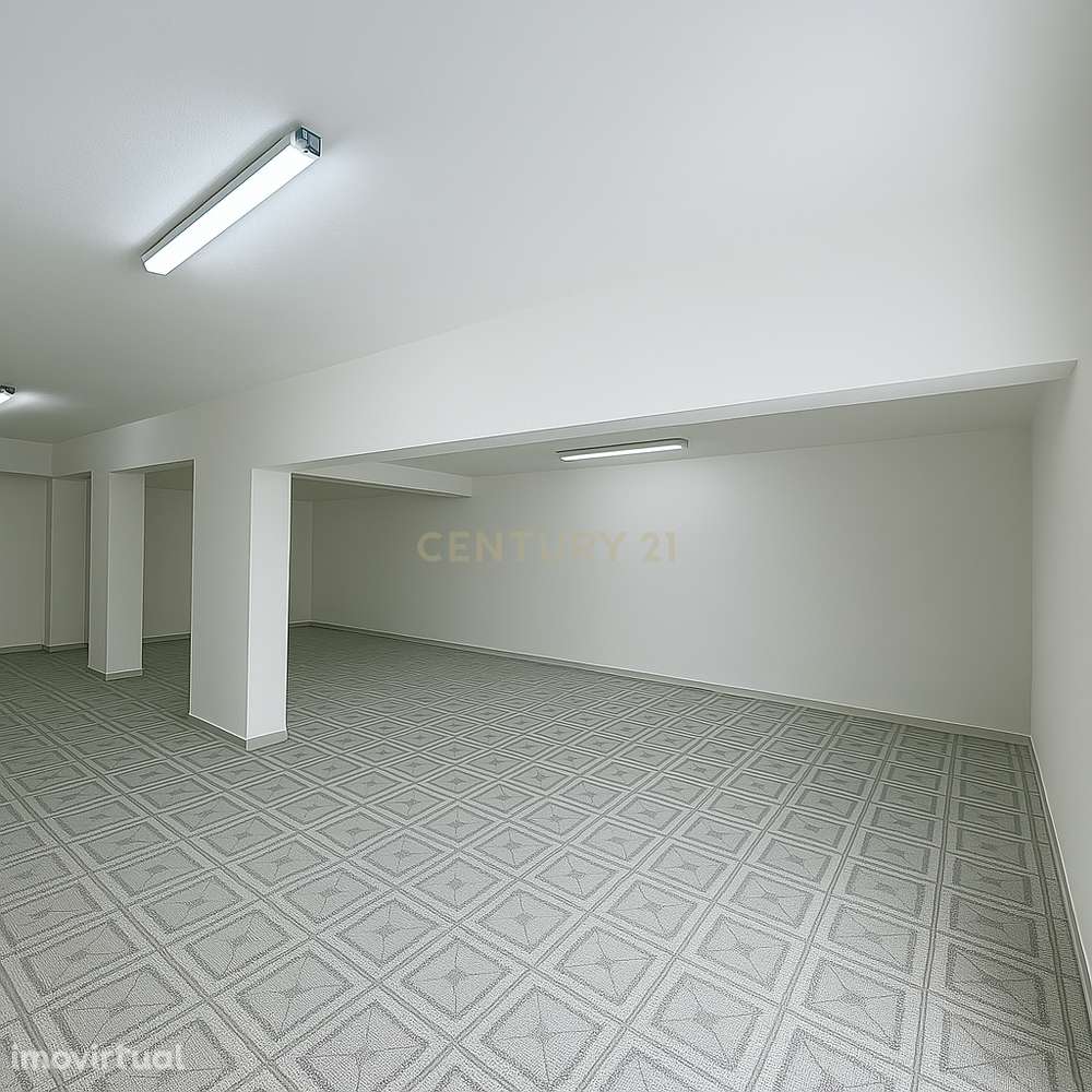 Espaço Comercial com 5 Lojas em São Bartolomeu de Messines - Grande imagem: 4/11