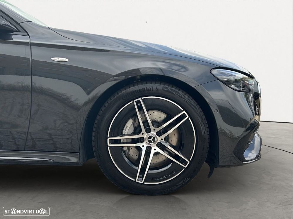 Mercedes-Benz E 300 - 6