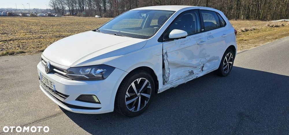 Volkswagen Polo - 8